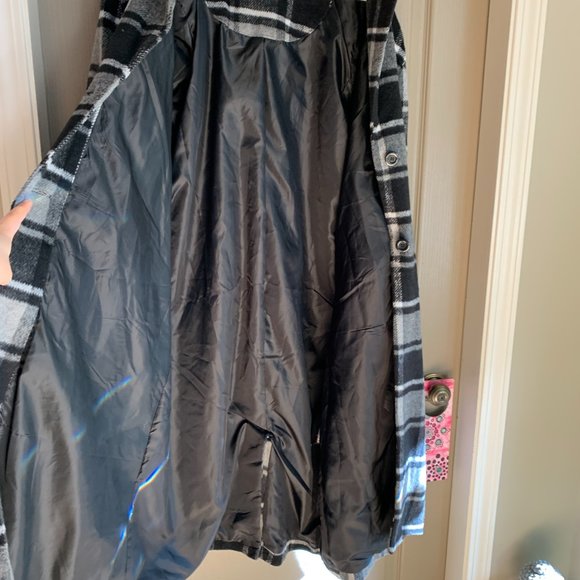 plaid black and white coat - great for fall / winter! - Picture 5 of 14